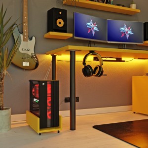 Biurko gamingowe -żółte.jpg