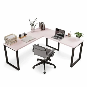 Biurko narożne loft różowe w stylu minimalistycznym.webp