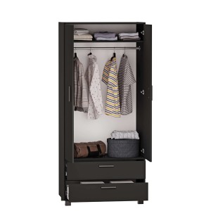 czarny_otwarte drzwi.jpg